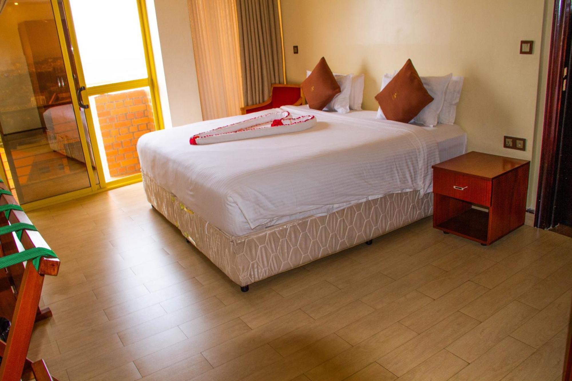 Sainte Famille Hotel Kigali Dış mekan fotoğraf