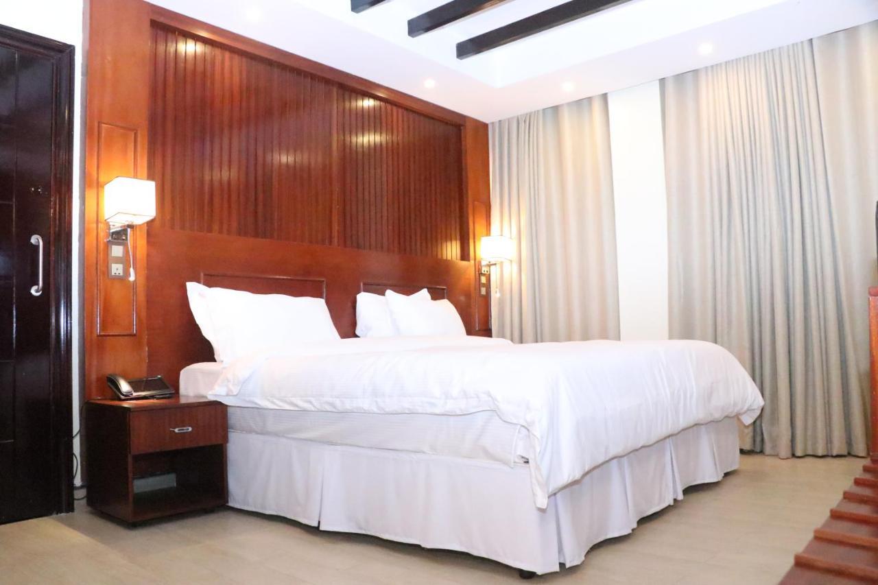 Sainte Famille Hotel Kigali Dış mekan fotoğraf