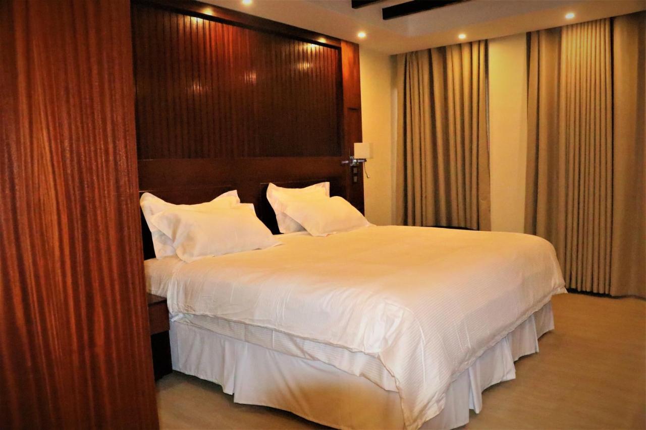 Sainte Famille Hotel Kigali Dış mekan fotoğraf