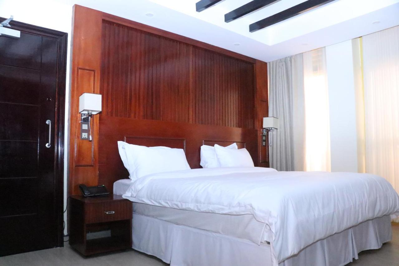 Sainte Famille Hotel Kigali Dış mekan fotoğraf