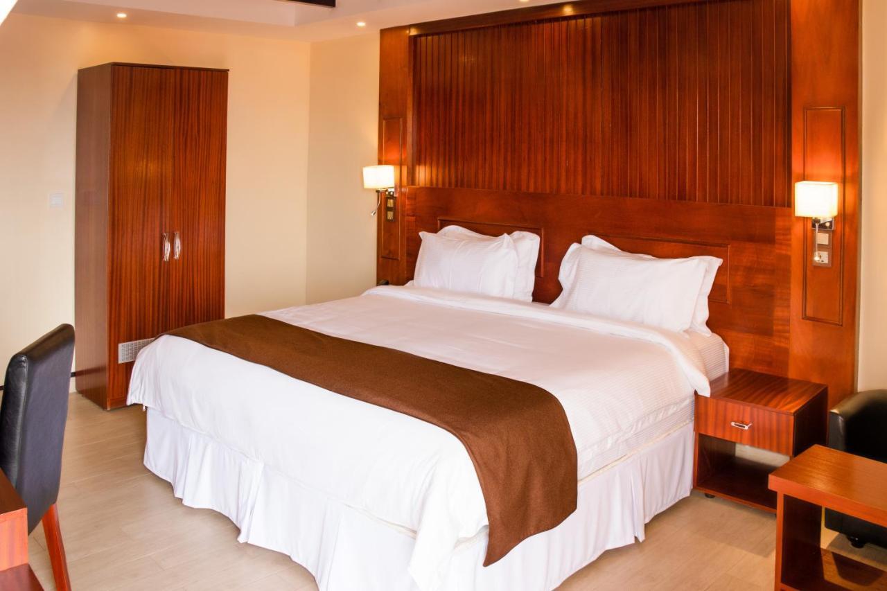 Sainte Famille Hotel Kigali Dış mekan fotoğraf